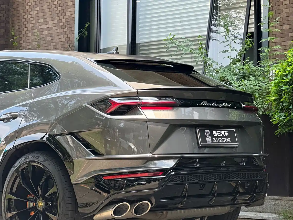 Lamborghini Urus 2024 2023 4.0T V8 S