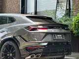 Фото 4 - Lamborghini Urus