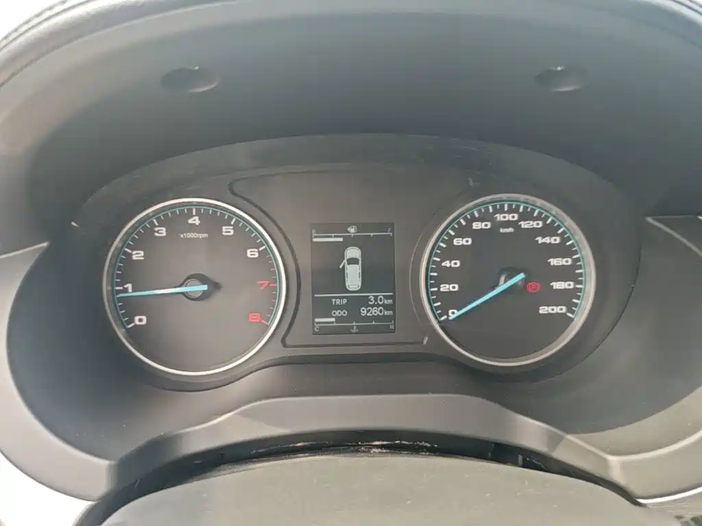 Фото 8 - JAC Refine M3