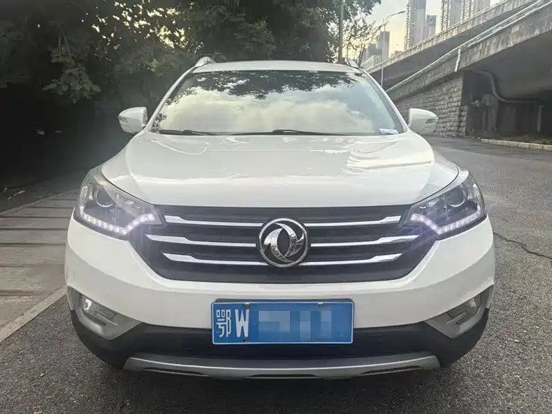 Photo 3 - Dongfeng Aeolus Dongfeng Fengshen AX7
