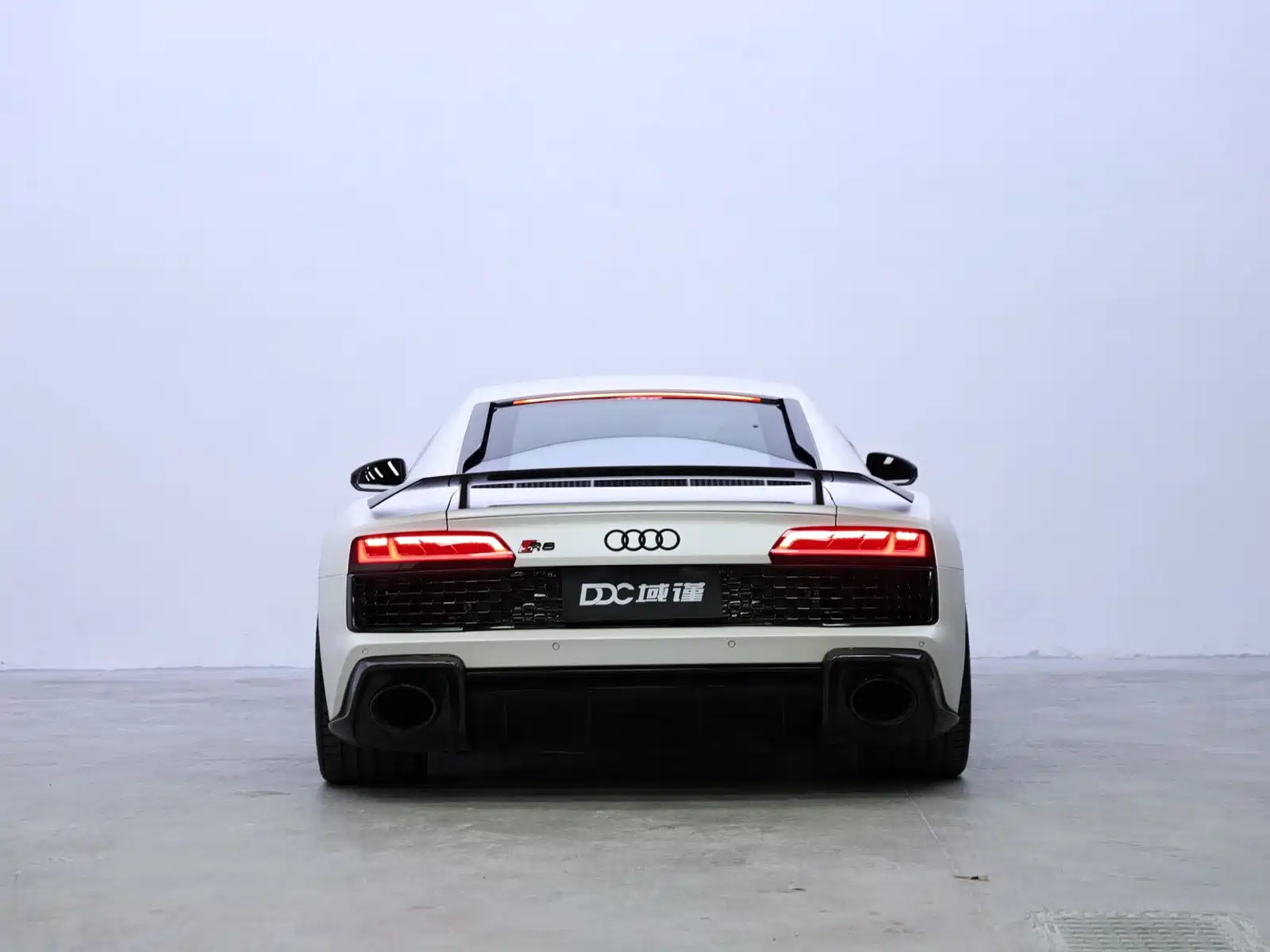 Фото 5 - Audi R8