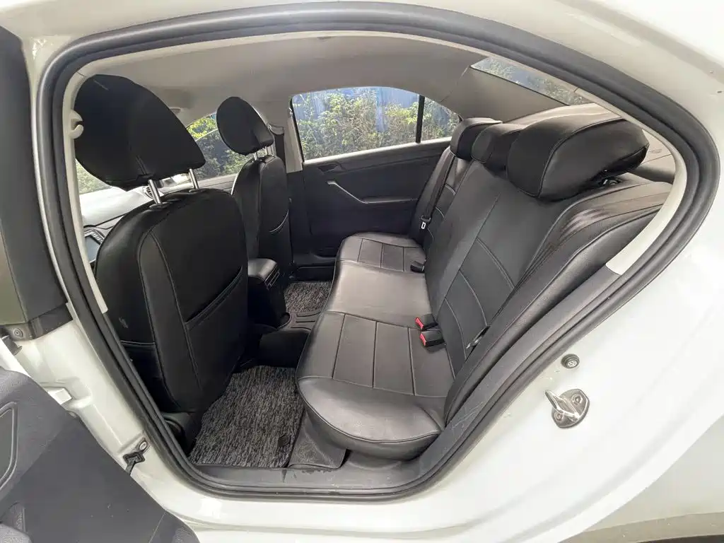 Volkswagen Jetta 2019 2019 Dream Edition 1.4L Manual Fashion