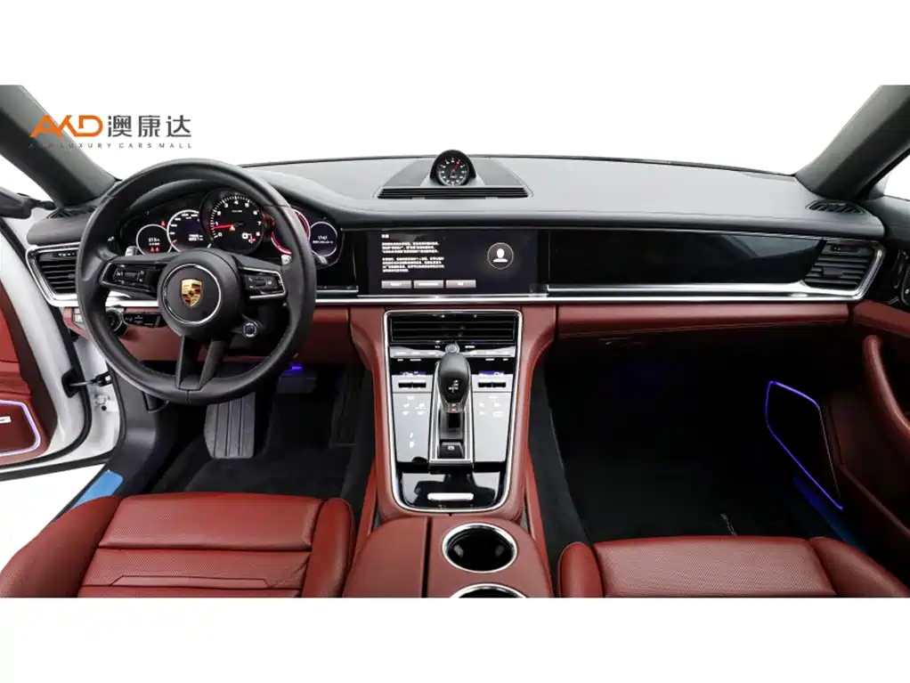 Фото 5 - Porsche Panamera