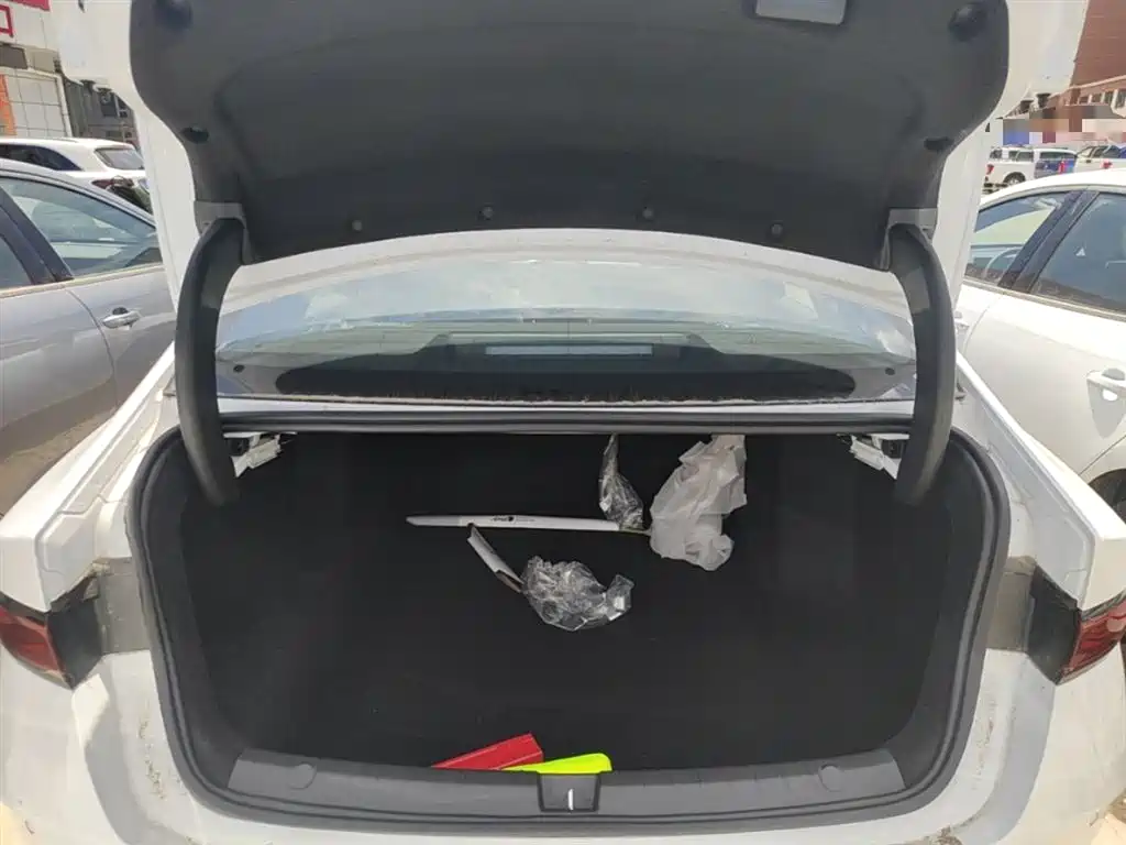 BYD Qin PLUS 2026 2026 DM-i Smart Edition 128KM Progressive