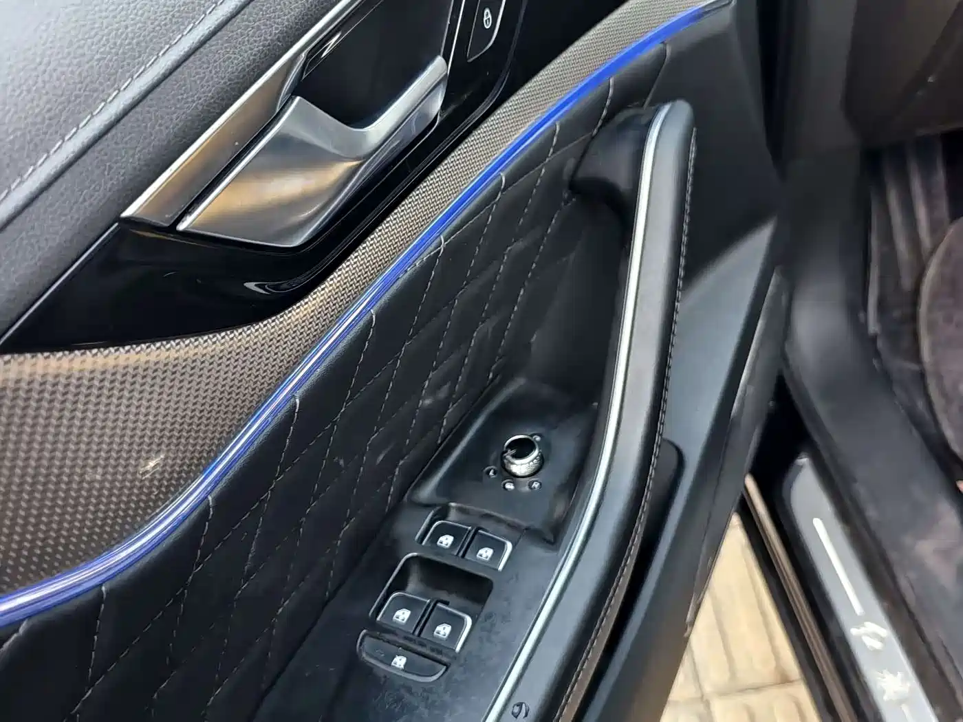 Hongqi HS5 2019 2.0T Smart Connect Enjoy Edition фото 6