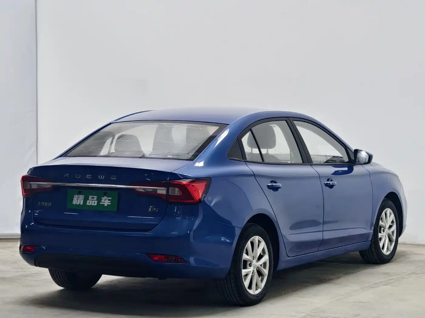 Фото 4 - Roewe i5