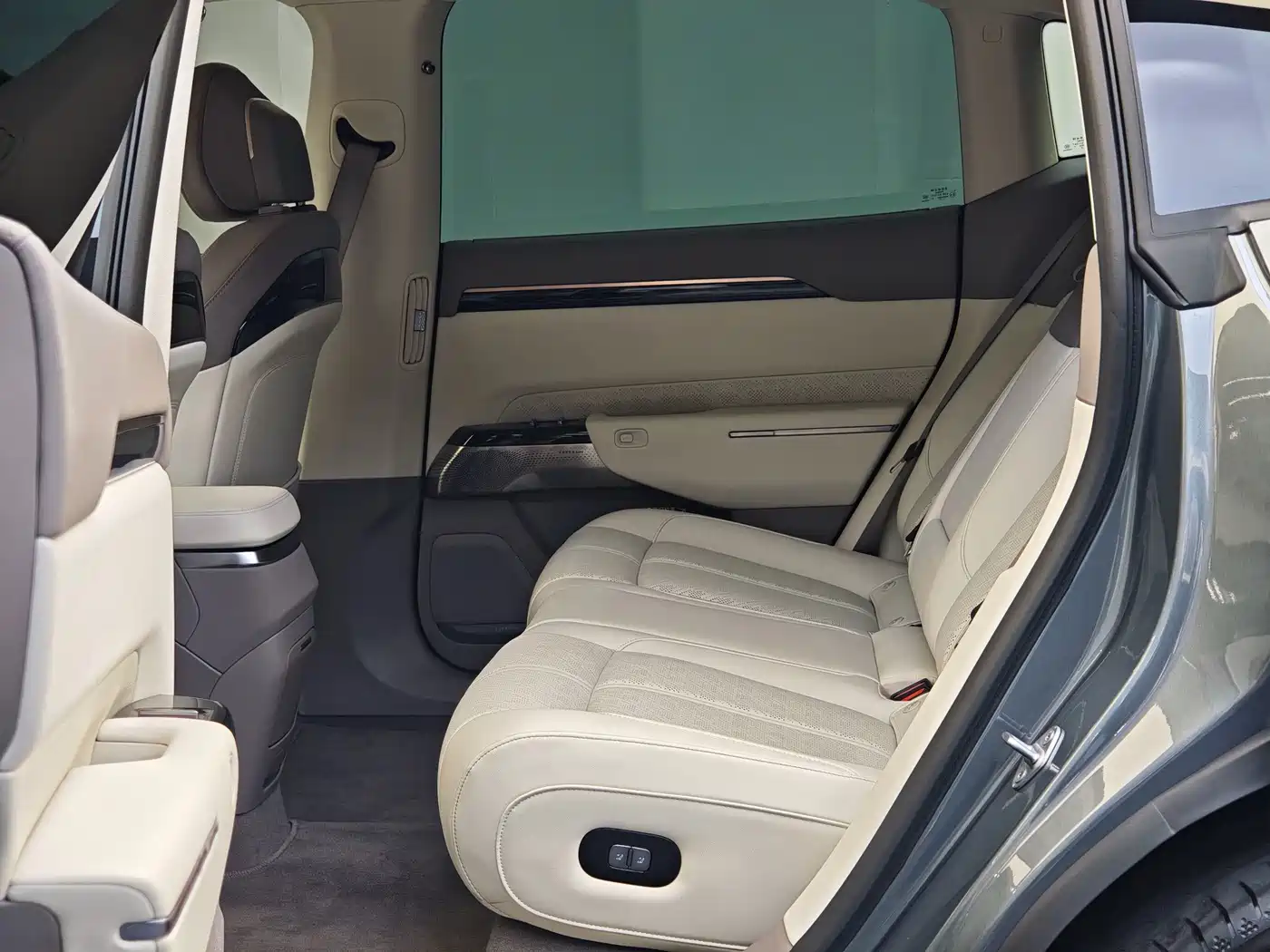 ZEEKR 7X 2025 2025 Model 75kWh RWD Smart Driving Edition