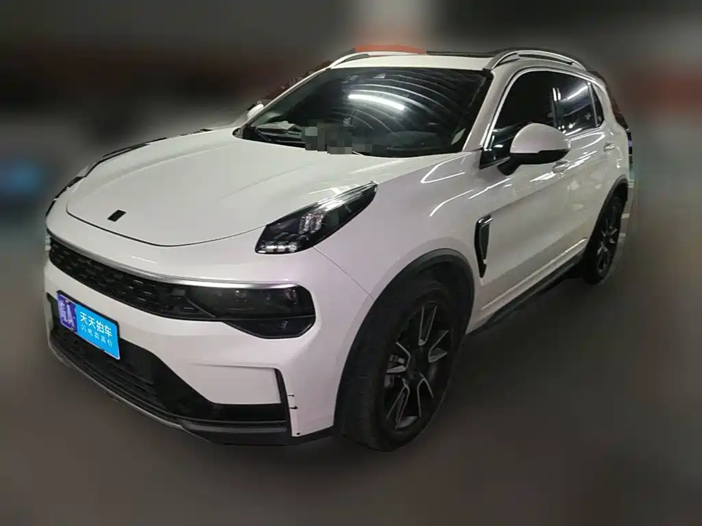 Lynk & Co 01