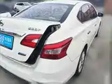 Photo 2 - Nissan Sylphy