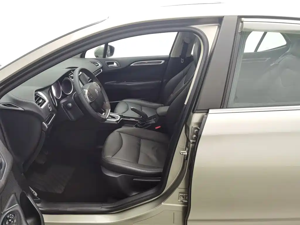 Citroën C4L 2014 2014 1.8L Smart Drive Automatic Sport