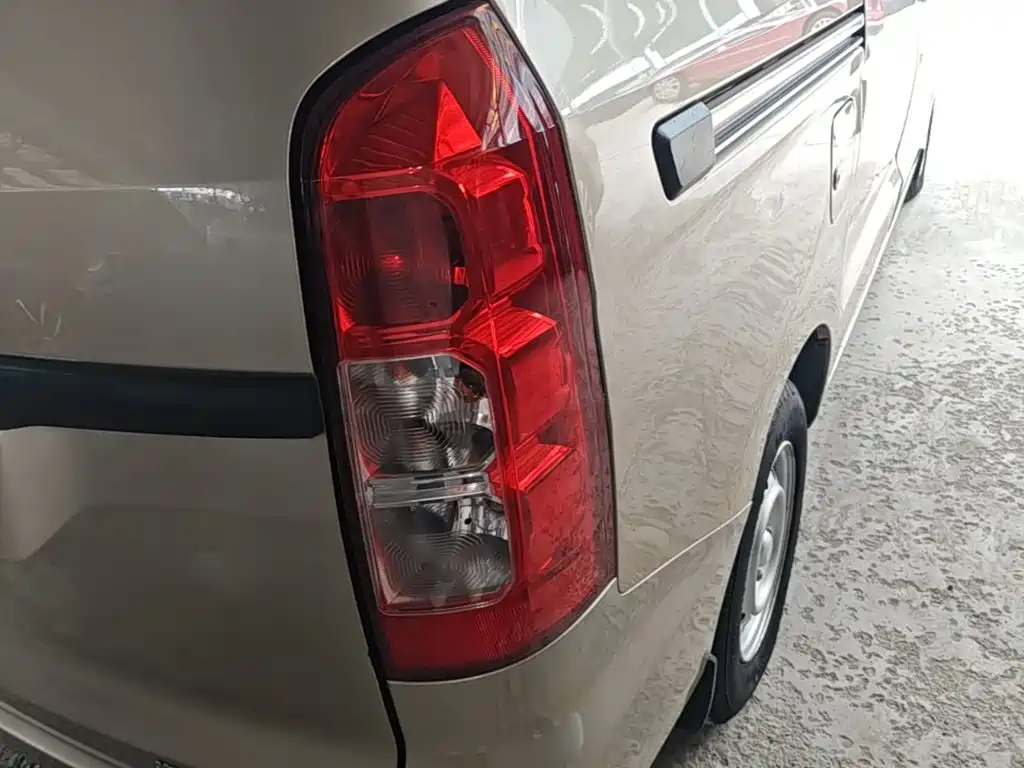 Фото 8 - Wuling Motors Wuling Hongguang V