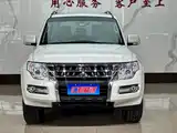 صورة 2 - Mitsubishi Pajero (Import)