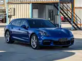 Фото 2 - Porsche Panamera