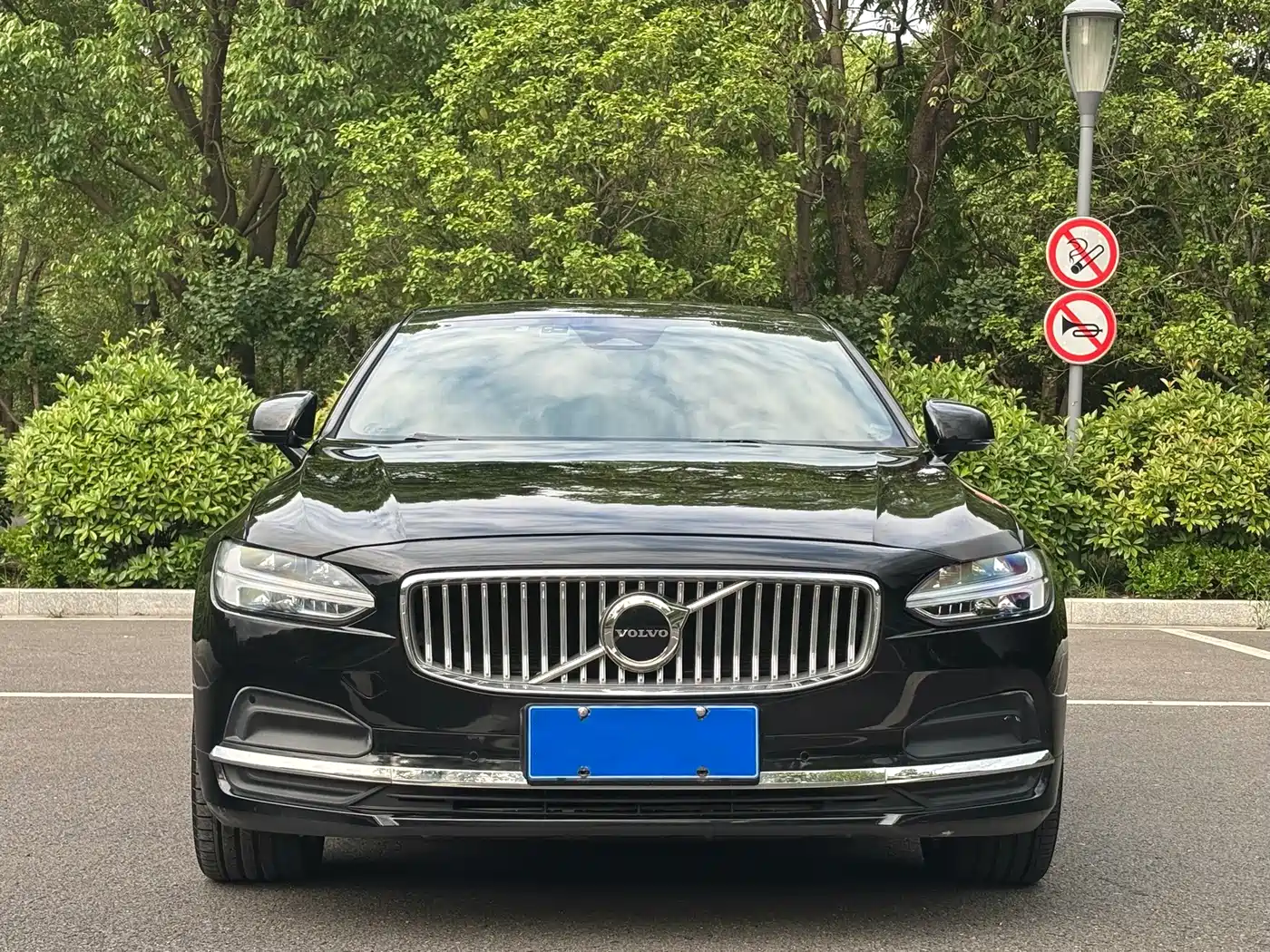 Фото 2 - Volvo S90