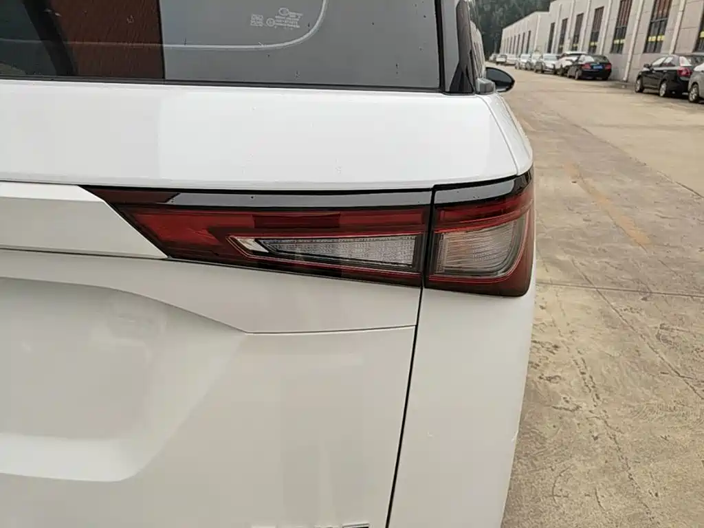 Wuling Motors Wuling Jiachen 2024 2022 1.5L Manual Joy Elite