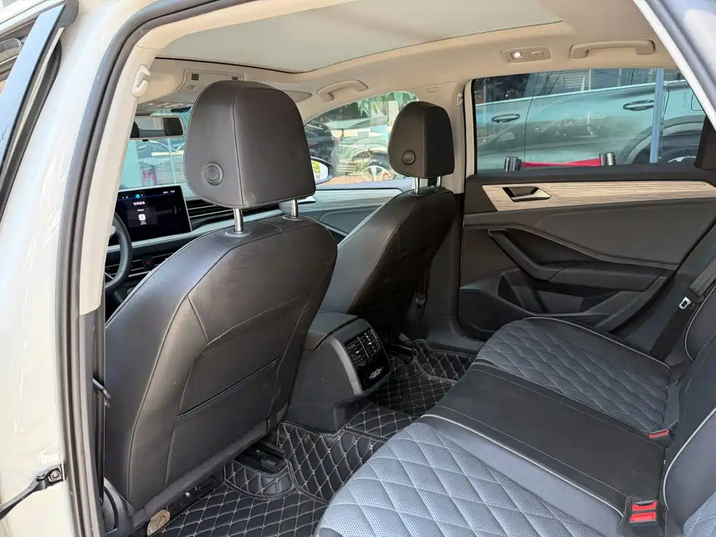 Volkswagen Sagitar, миниатюра 11