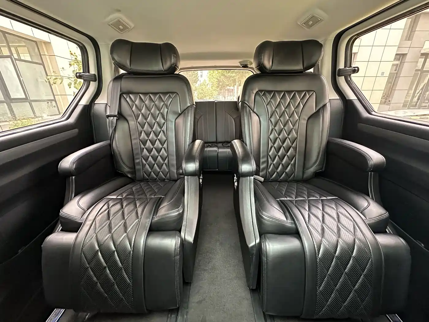 SAIC Maxus Maxus G10 2019 2018 PLUS 2.0T Automatic Elite Edition