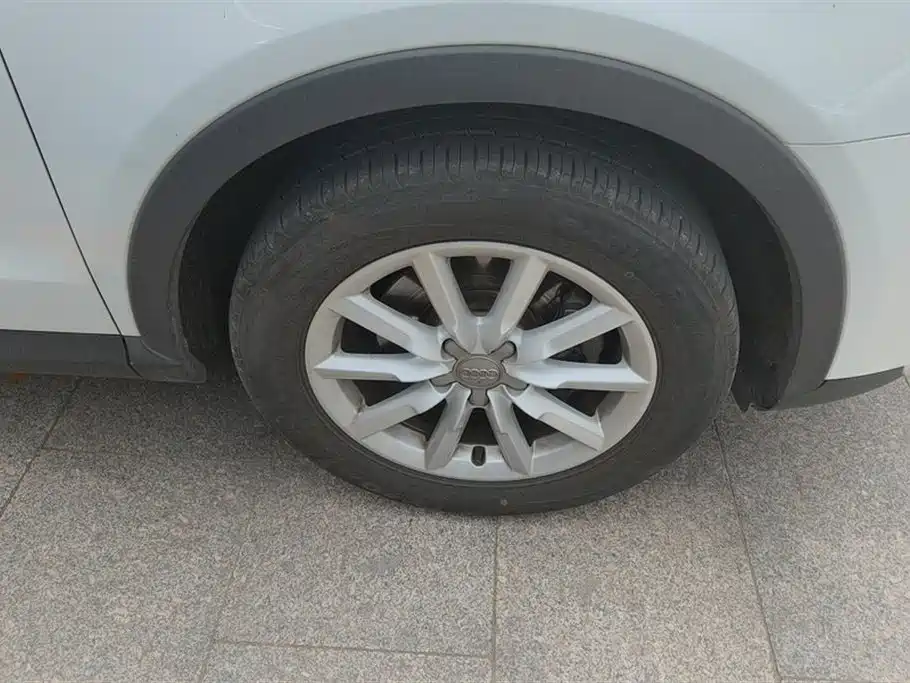 Audi Q3 2015 30 TFSI Progressive фото 6