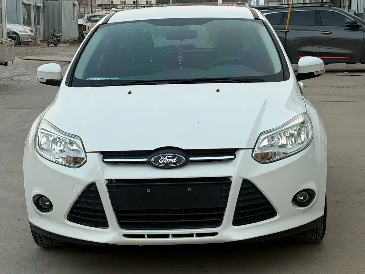 Фото 2 - Ford Focus