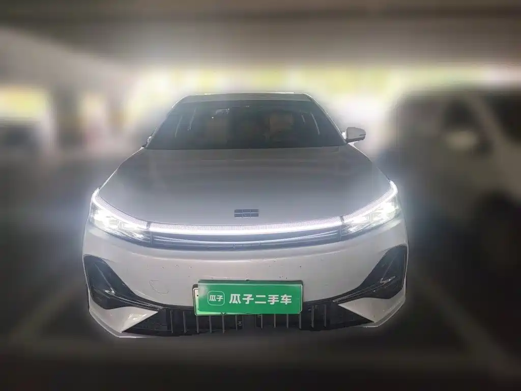 Geely Galaxy Galaxy A7 2025 2025 EM-i 150km Long Voyage Edition