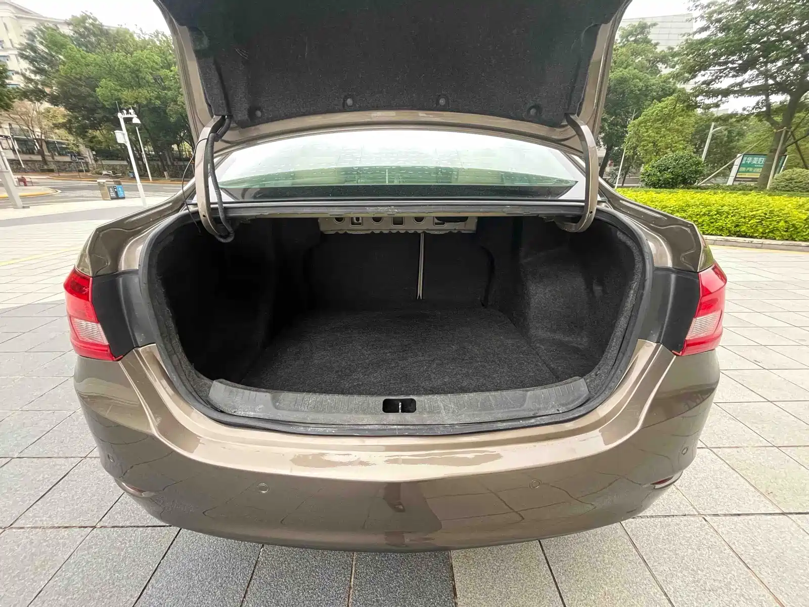 Фото 15 - Buick Excelle