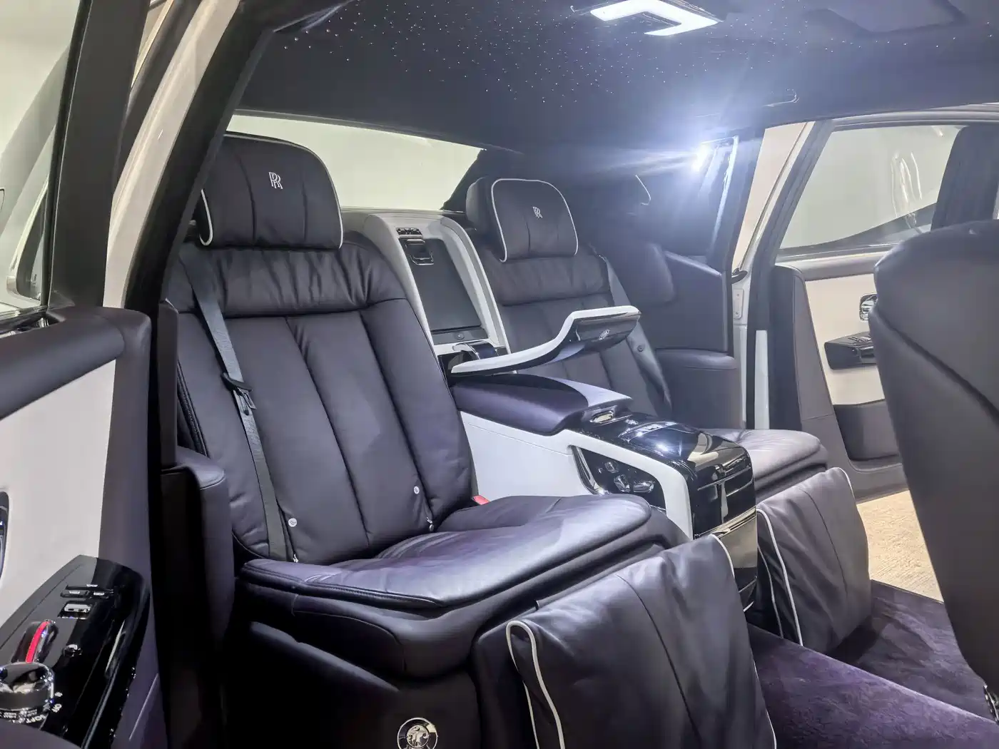 Rolls-Royce Phantom 2020 2018 6.7T Long Wheelbase Version