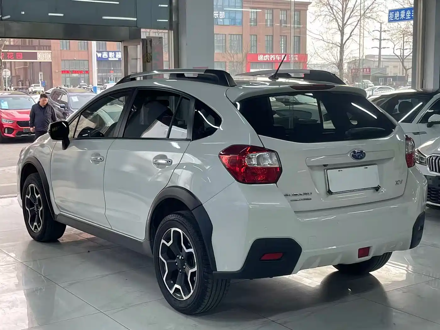 Subaru XV 2015 2.0i Luxury Edition фото 5