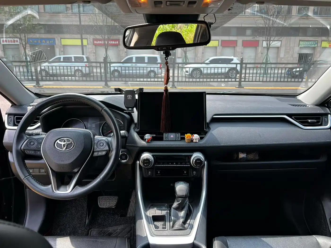 Toyota Wildlander 2020 2.0L CVT 2WD Premium фото 4