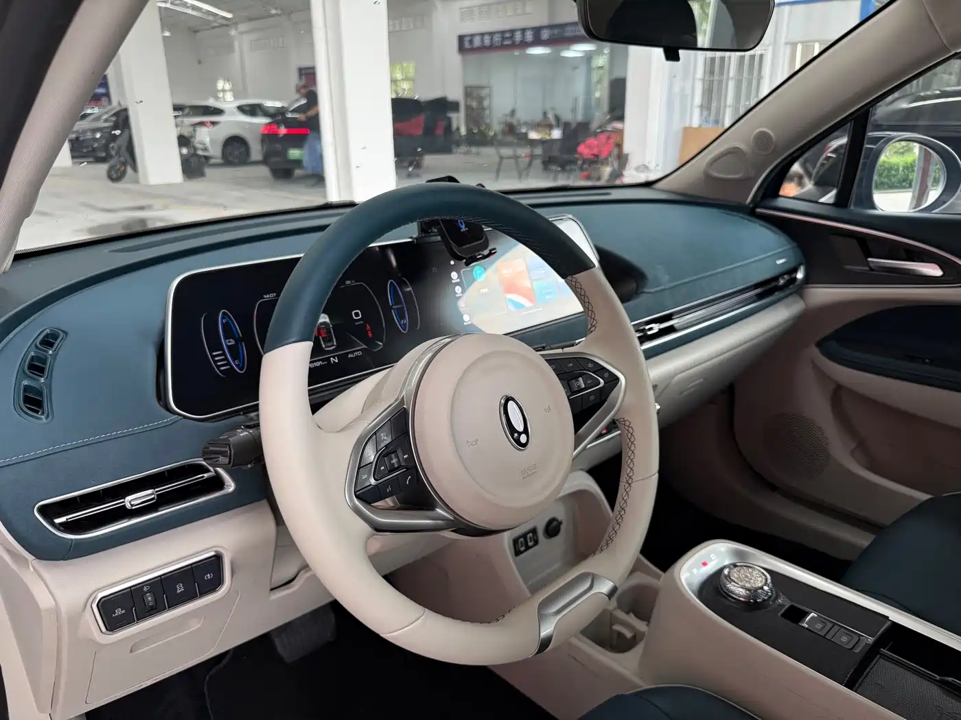 Ora Good Cat 2022 2022 400km Standard Range Luxury LFP