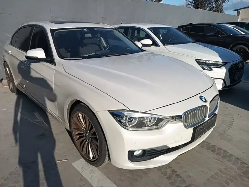 Фото 4 - BMW 3 Series