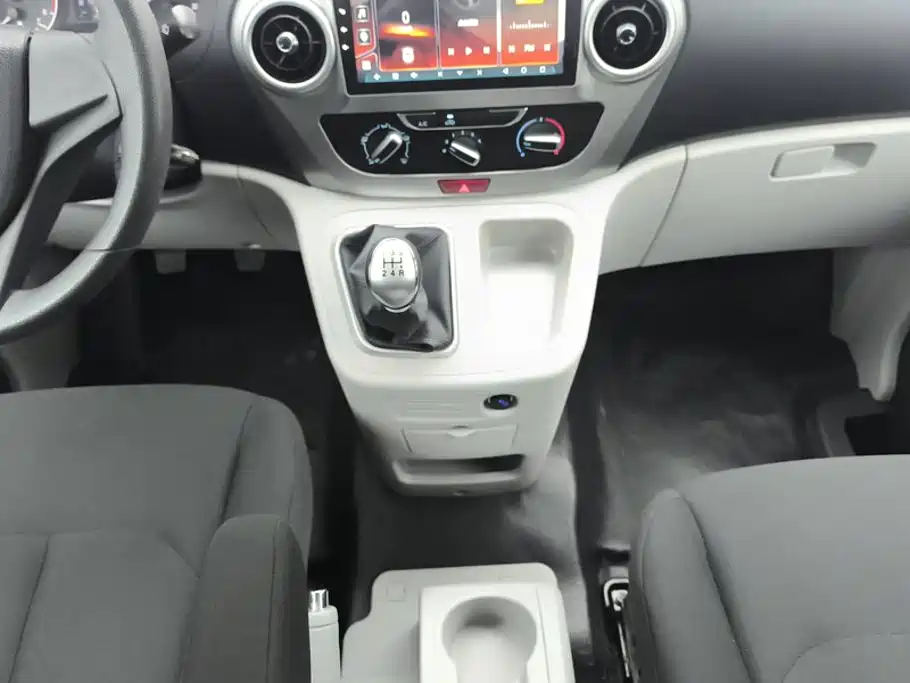 JAC Refine M3 2026 2025 1.8L Manual Classic Edition 5-seater