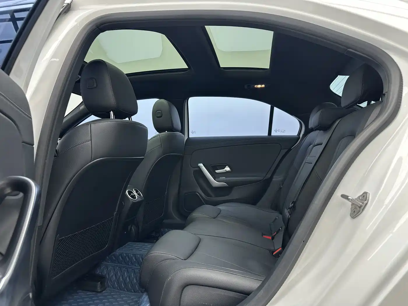 Фото 6 - Mercedes-Benz A-Class