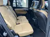Фото 14 - Volvo XC90