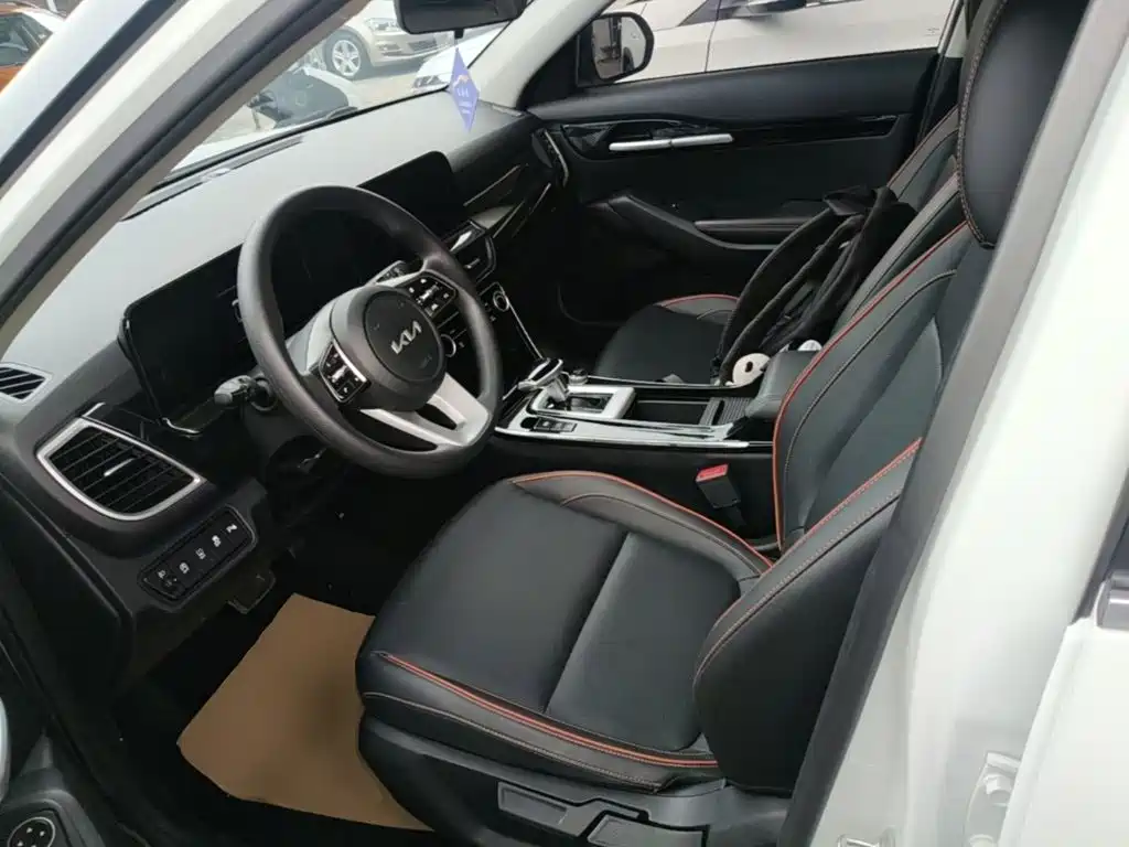 Kia Seltos 2024 2023 1.5L CVT Luxury Edition