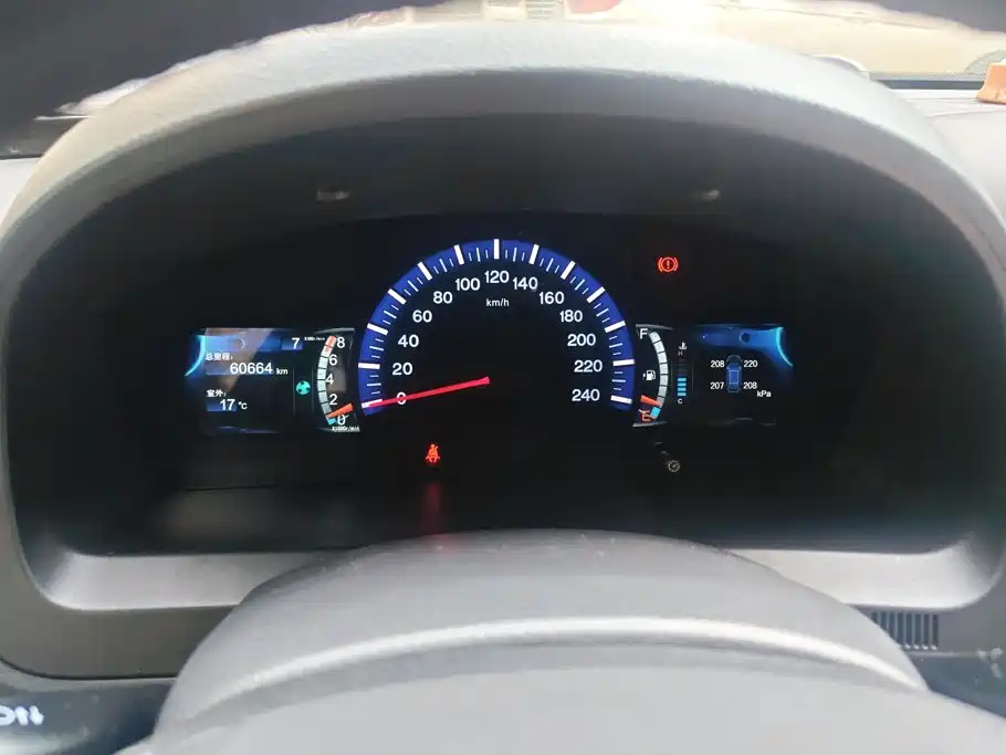 BYD G6 2015 2013 1.5TI Manual Luxury