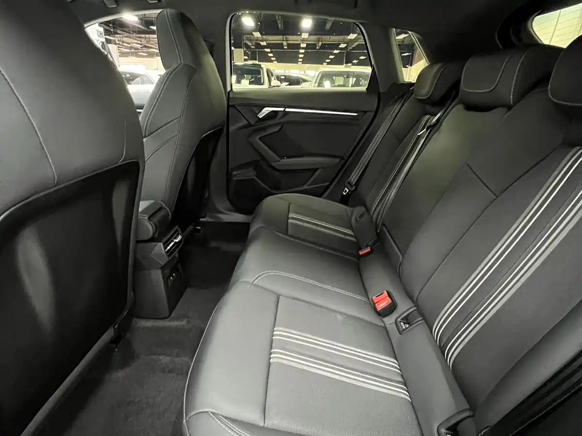Audi A3 2023 Sportback 35 TFSI Fashion Sport фото 8