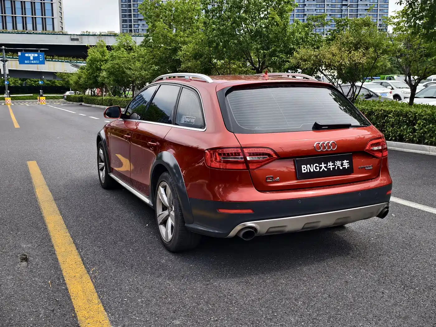Audi A4 (Import) 2014 2013 40 TFSI allroad quattro Luxury