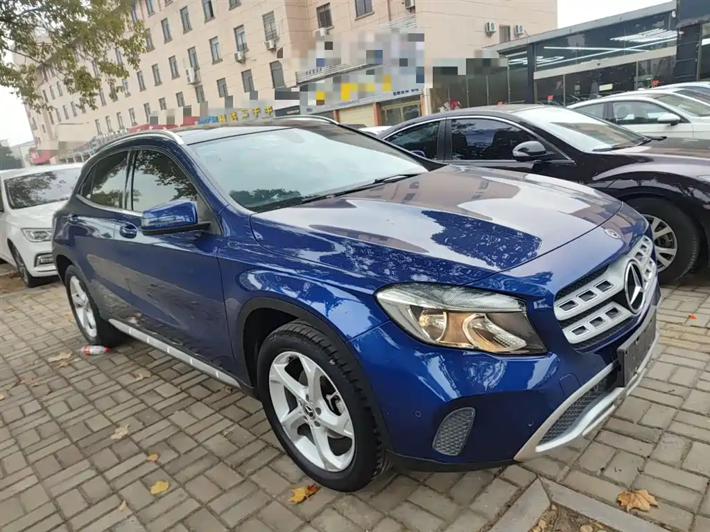 Mercedes-Benz GLA 2018 GLA 200 Dynamic фото 23