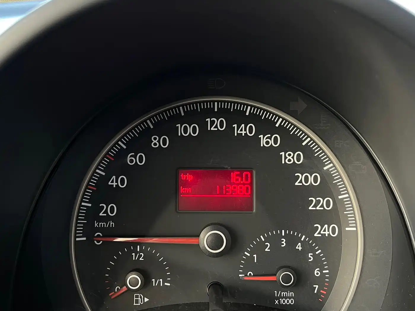 Photo 7 - Volkswagen Beetle