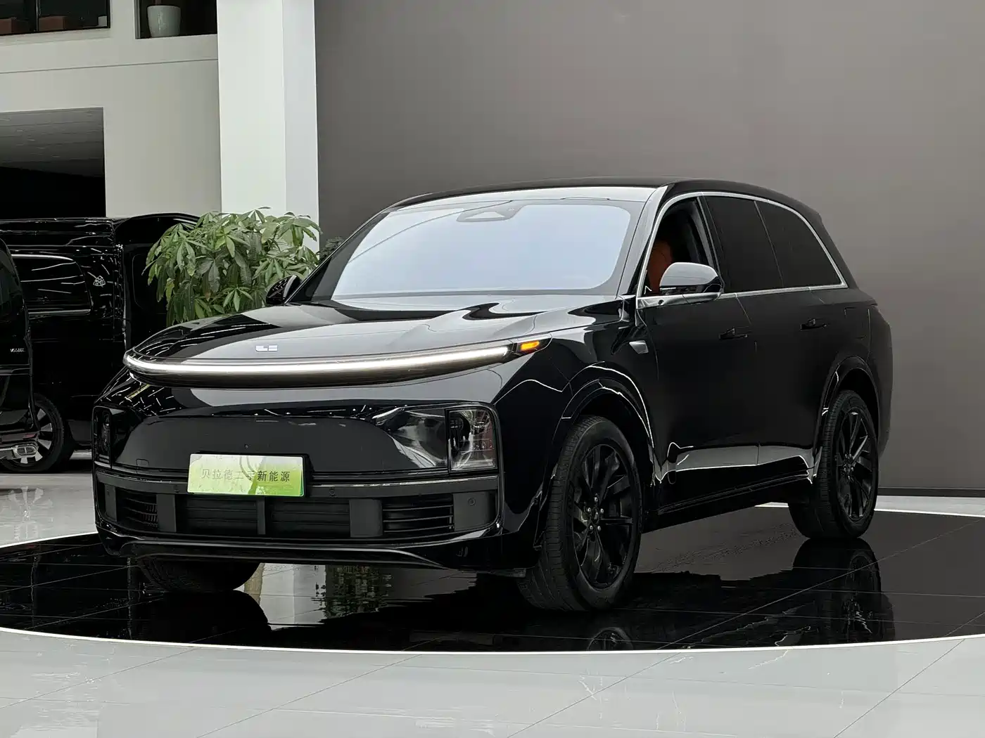 Li Auto L8 2023