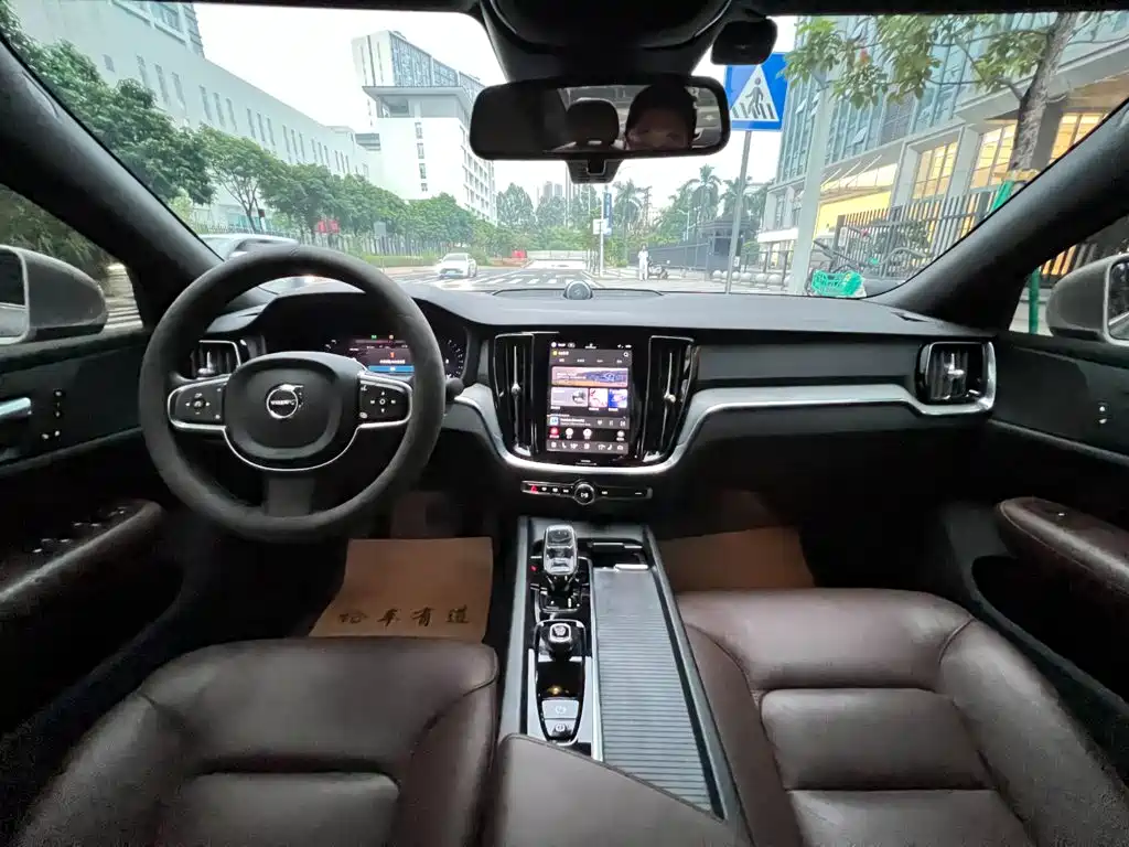 Photo 5 - Volvo S60