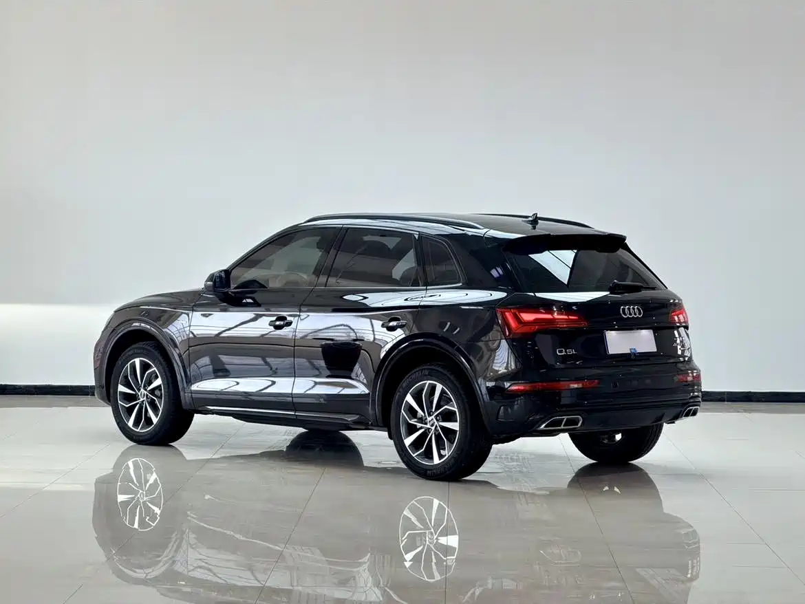 Audi Q5L 2022 40T Luxury Dynamic фото 11