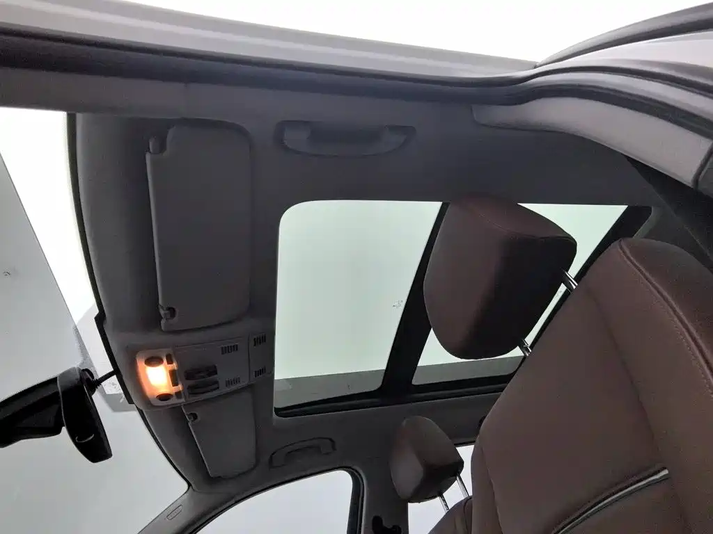 Фото 14 - BMW X1