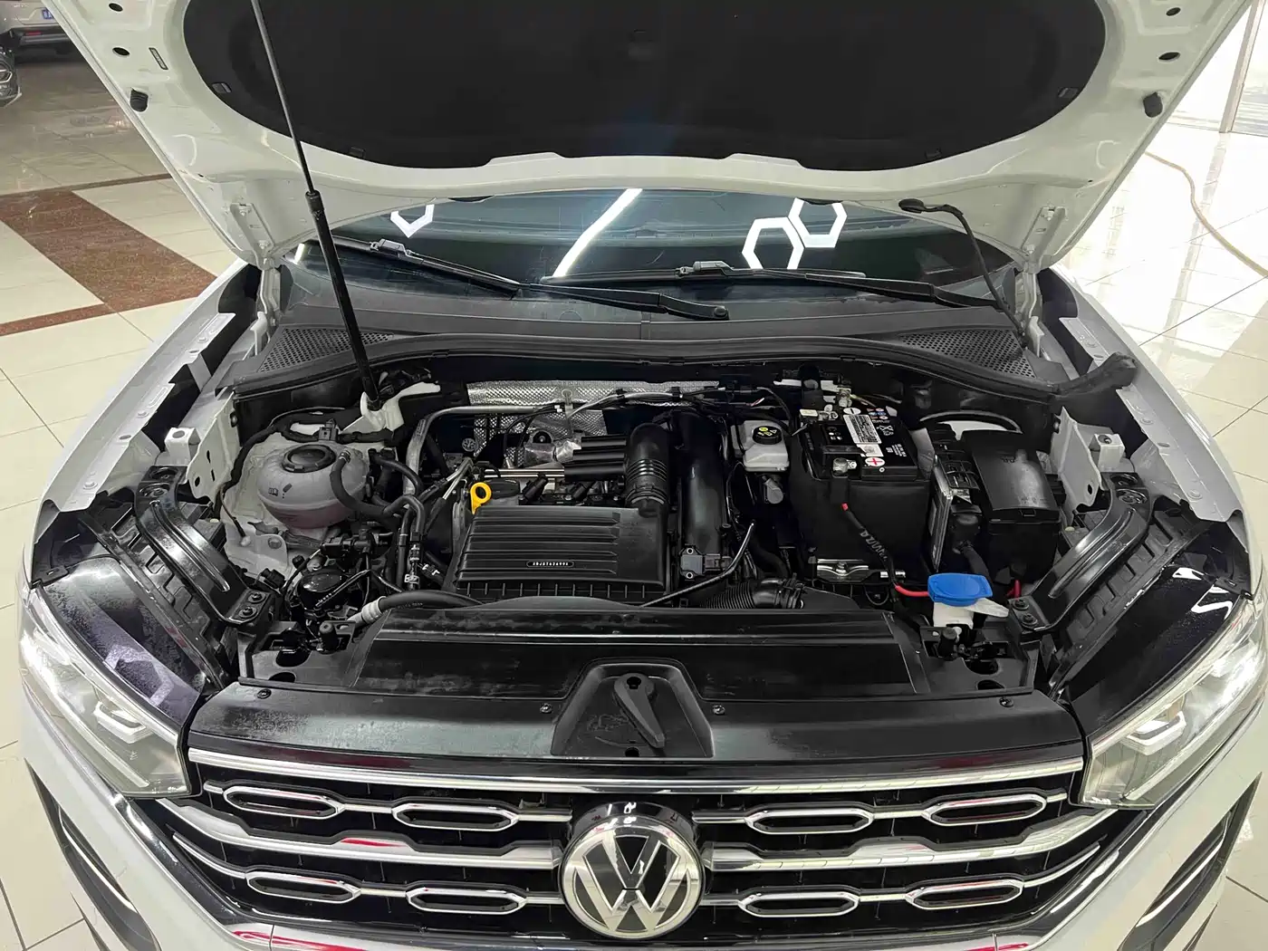 Volkswagen Tayron 2022 280TSI 2WD Luxury Smart Connect Edition фото 23