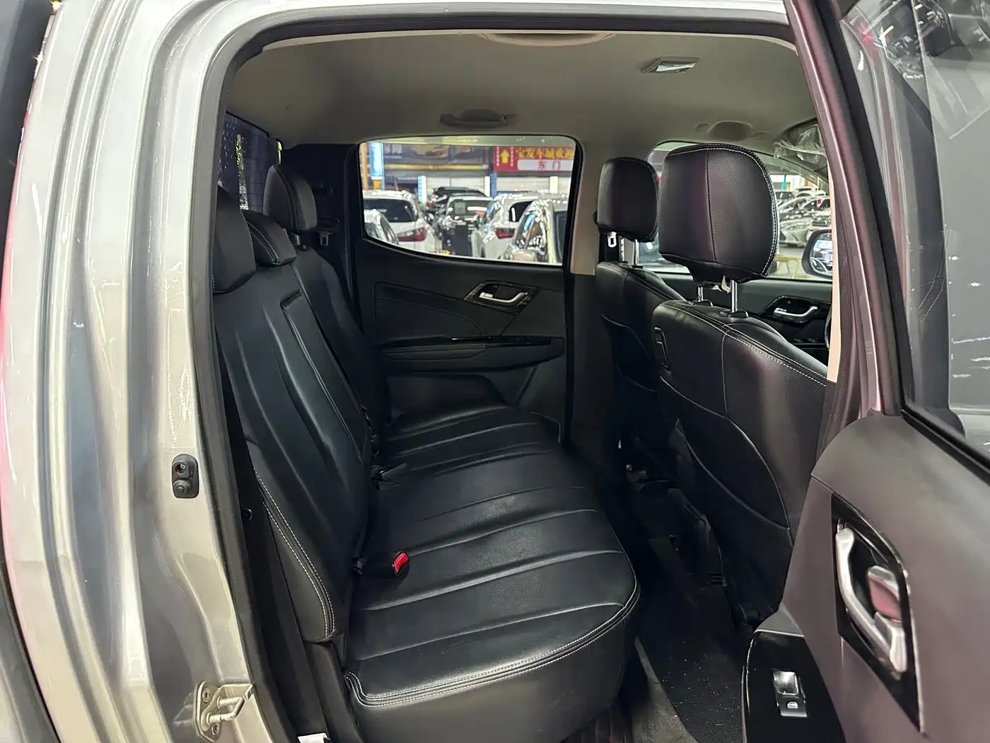 Isuzu Lingtuo 2021 2020 2.5T 2WD Automatic Flagship Edition China VI JE4D25Q6A