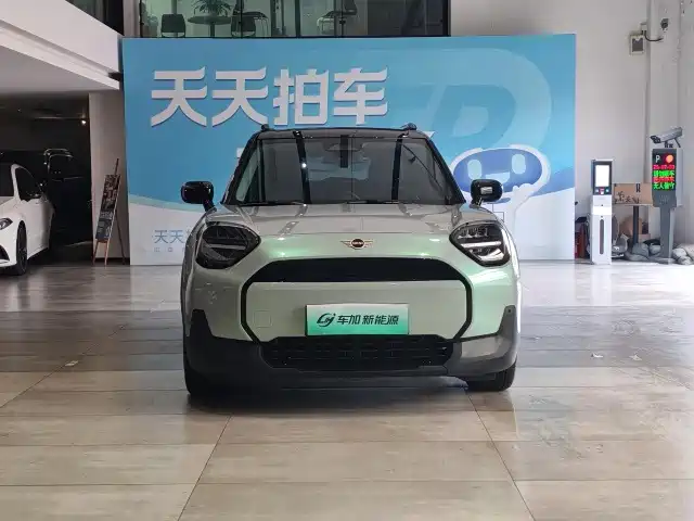 2025 MINI Electric MINI ACEMAN