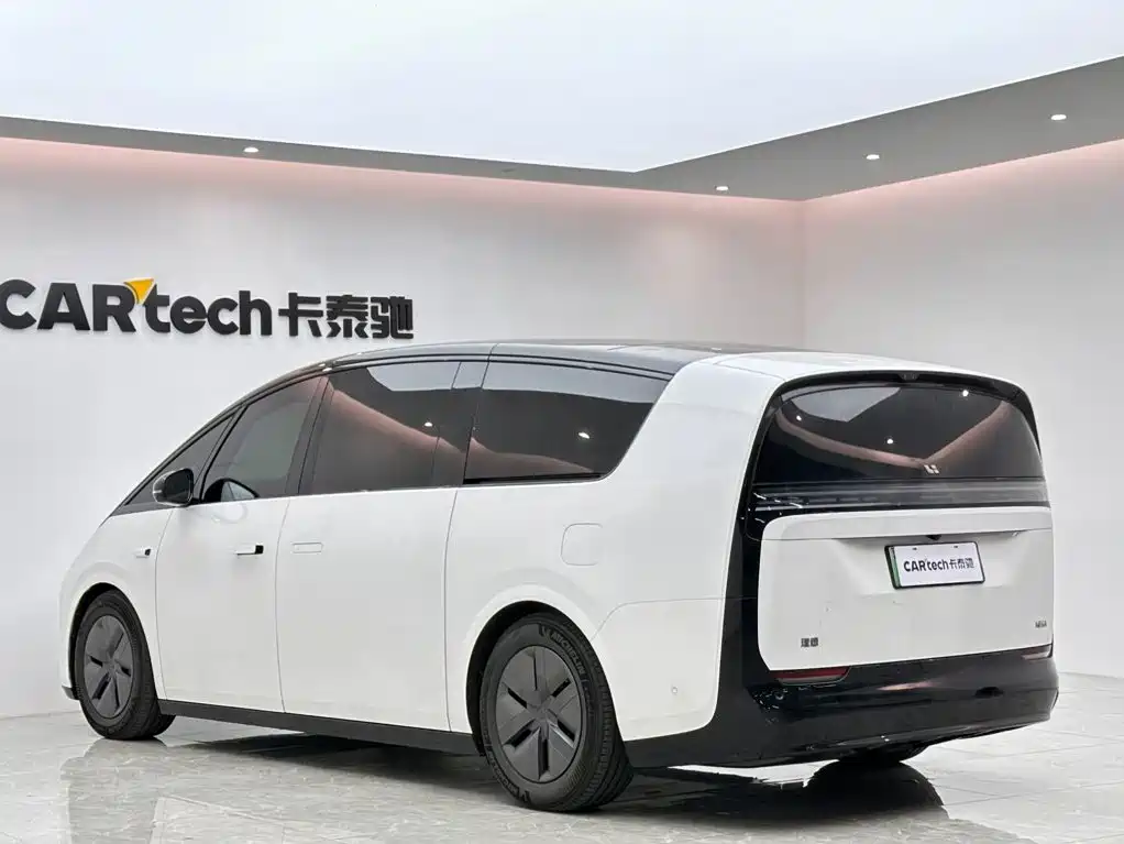 Li Auto MEGA 2025 2024 Ultra
