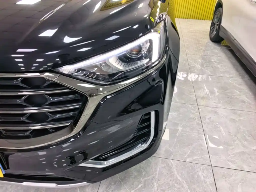Фото 24 - Ford Edge