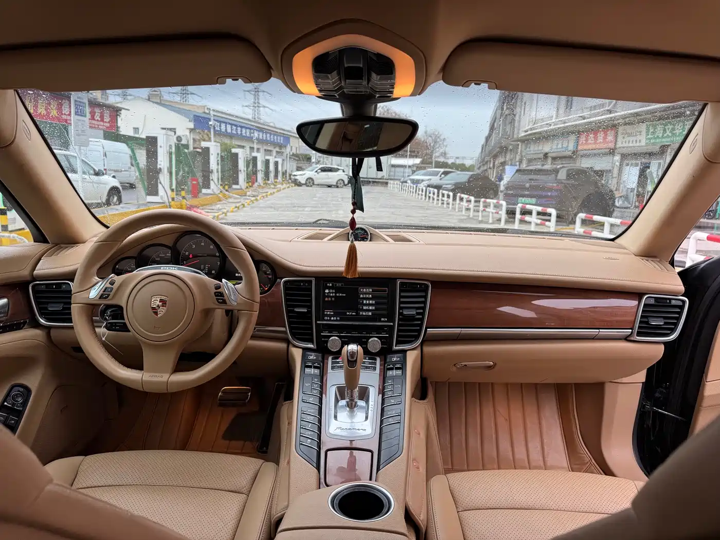 Porsche Panamera 2013 Panamera 4 Platinum Edition 3.6L фото 9