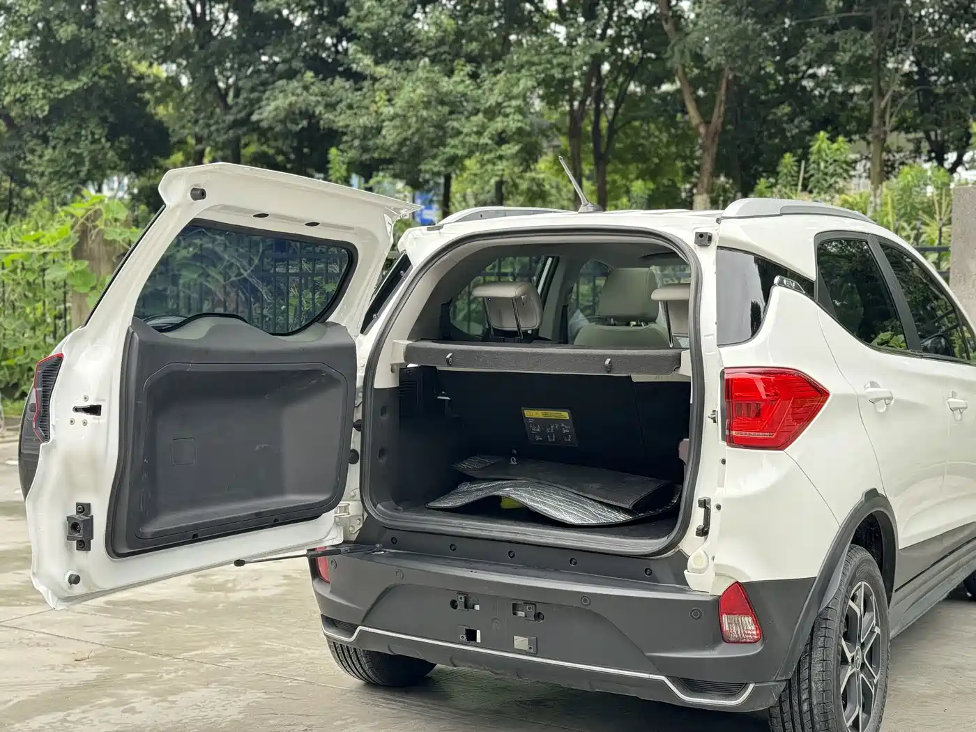 BYD Yuan Pro 2022 2021 401KM Premium Model